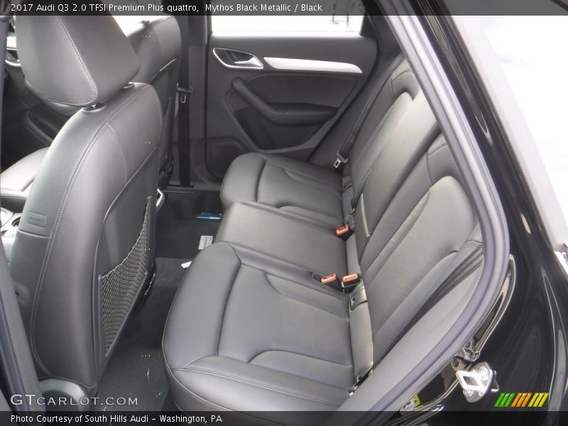 Rear Seat of 2017 Q3 2.0 TFSI Premium Plus quattro