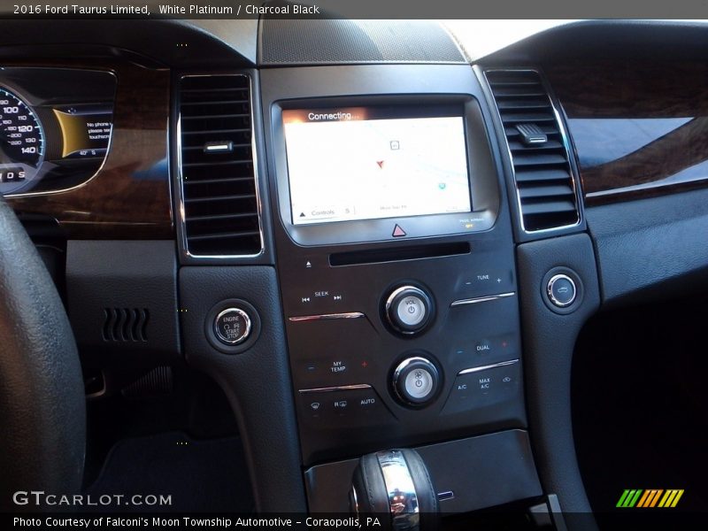 White Platinum / Charcoal Black 2016 Ford Taurus Limited