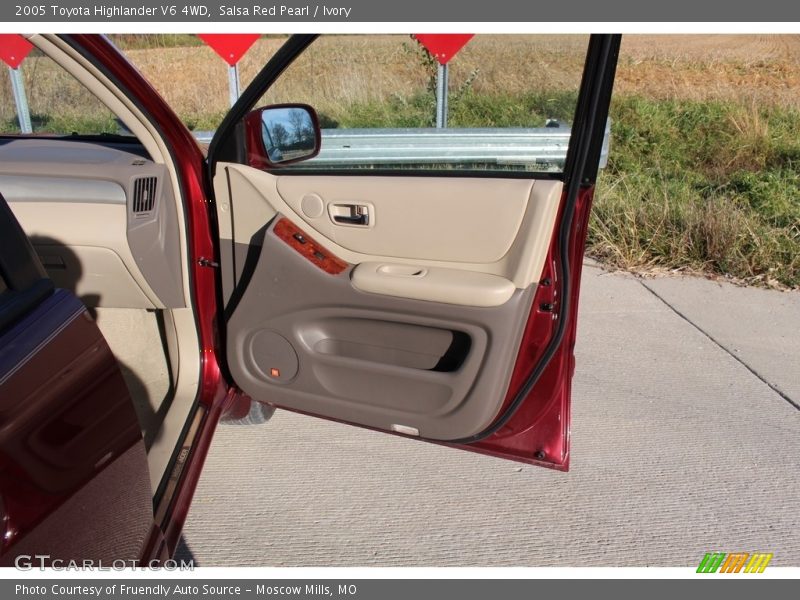 Salsa Red Pearl / Ivory 2005 Toyota Highlander V6 4WD