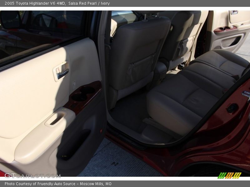 Salsa Red Pearl / Ivory 2005 Toyota Highlander V6 4WD