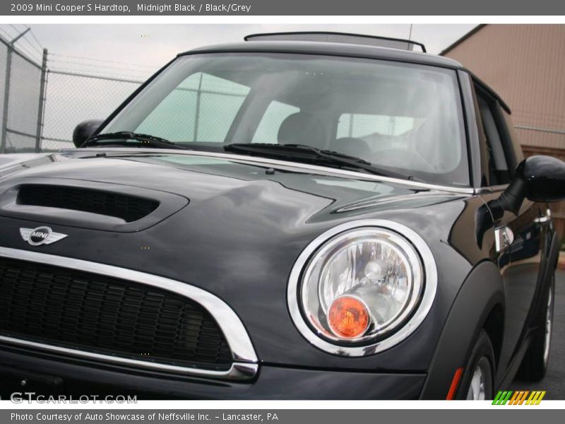 Midnight Black / Black/Grey 2009 Mini Cooper S Hardtop