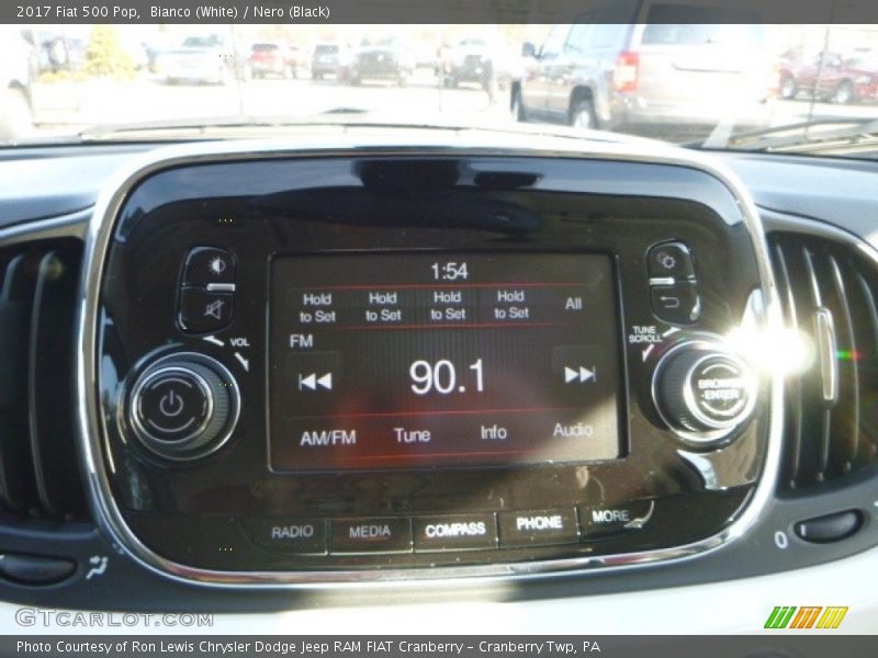 Bianco (White) / Nero (Black) 2017 Fiat 500 Pop