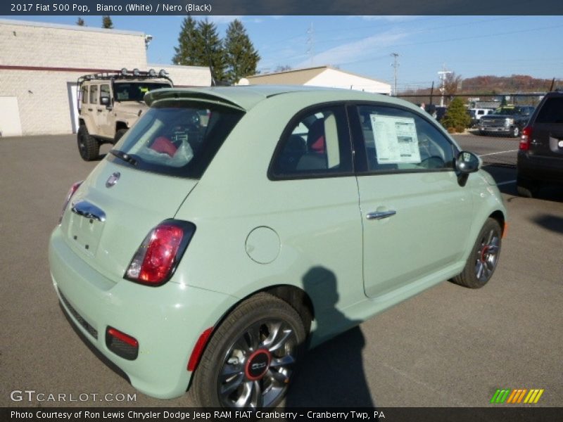 Bianco (White) / Nero (Black) 2017 Fiat 500 Pop