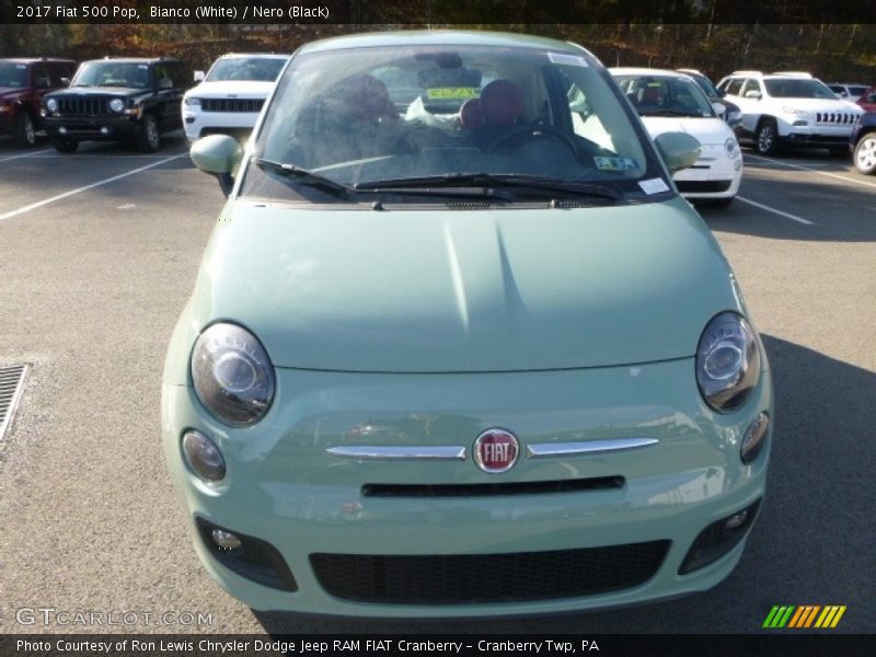 Bianco (White) / Nero (Black) 2017 Fiat 500 Pop