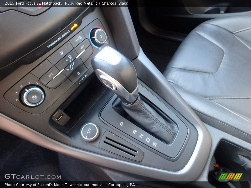 Ruby Red Metallic / Charcoal Black 2015 Ford Focus SE Hatchback