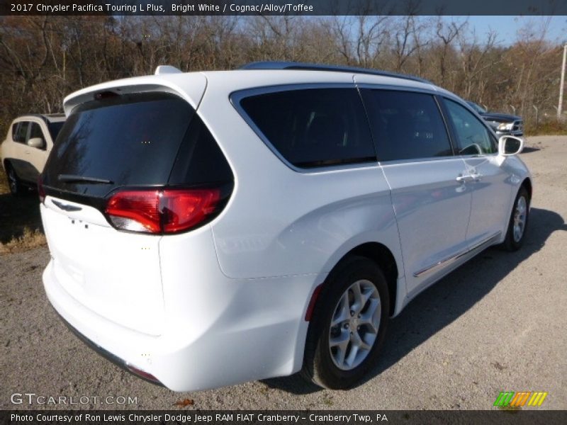 Bright White / Cognac/Alloy/Toffee 2017 Chrysler Pacifica Touring L Plus