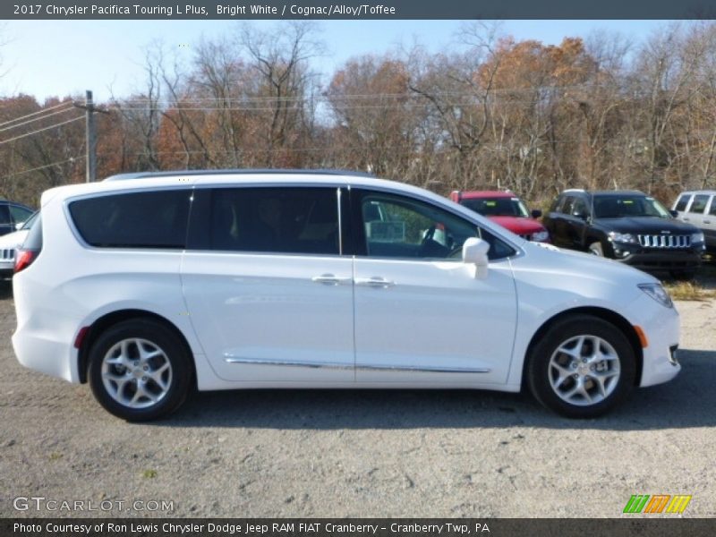 Bright White / Cognac/Alloy/Toffee 2017 Chrysler Pacifica Touring L Plus