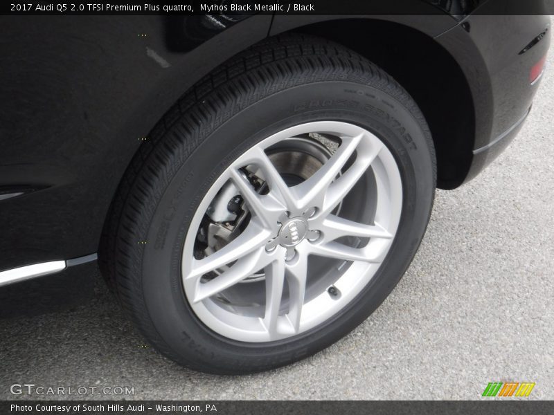 Mythos Black Metallic / Black 2017 Audi Q5 2.0 TFSI Premium Plus quattro