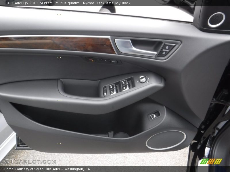Mythos Black Metallic / Black 2017 Audi Q5 2.0 TFSI Premium Plus quattro
