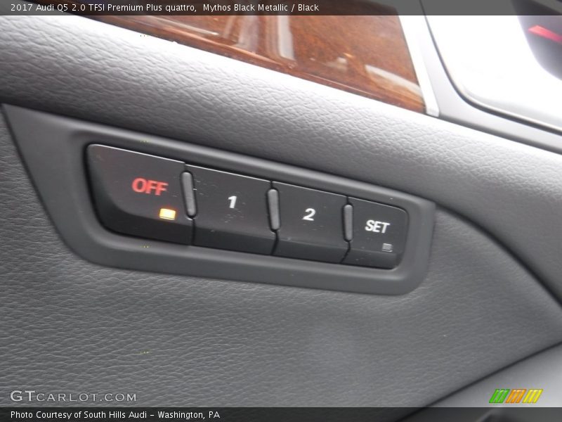 Mythos Black Metallic / Black 2017 Audi Q5 2.0 TFSI Premium Plus quattro
