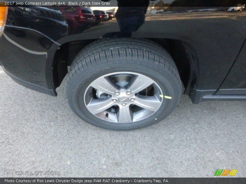 Black / Dark Slate Gray 2017 Jeep Compass Latitude 4x4