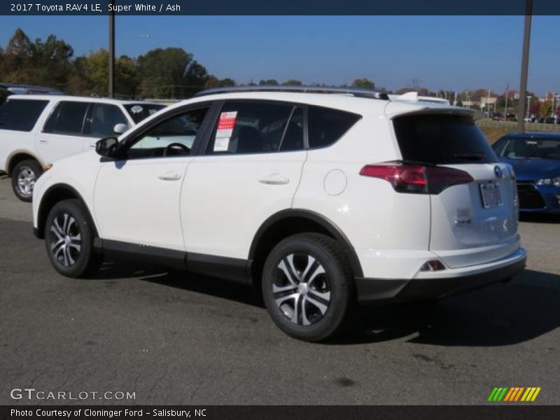 Super White / Ash 2017 Toyota RAV4 LE