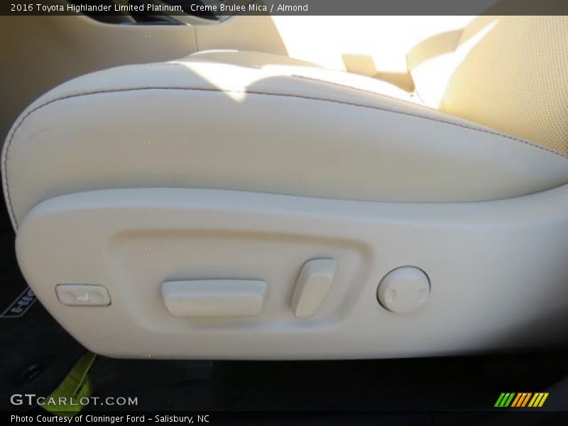 Creme Brulee Mica / Almond 2016 Toyota Highlander Limited Platinum