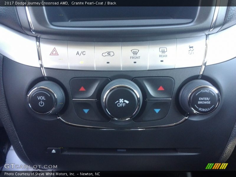 Controls of 2017 Journey Crossroad AWD