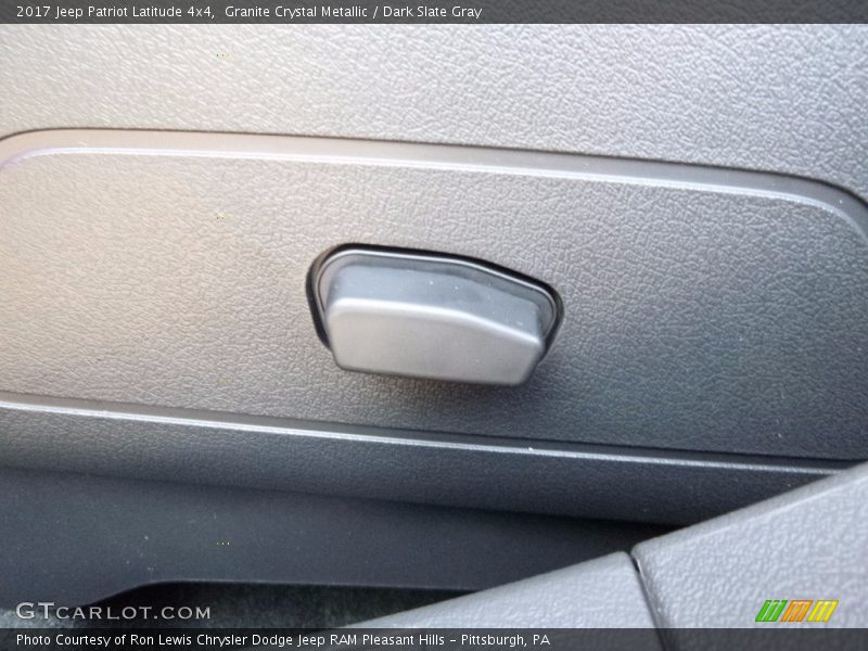 Granite Crystal Metallic / Dark Slate Gray 2017 Jeep Patriot Latitude 4x4