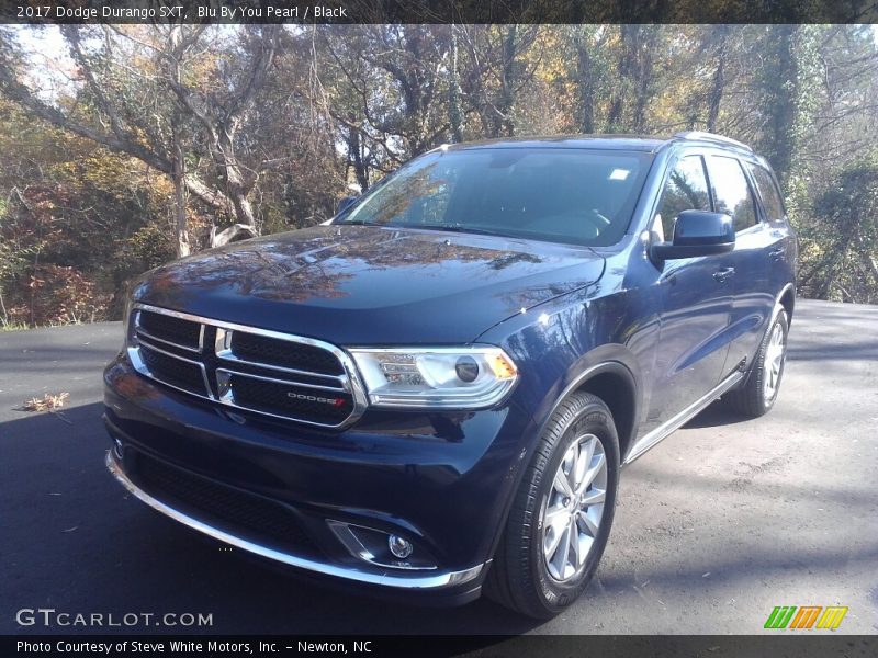 Blu By You Pearl / Black 2017 Dodge Durango SXT