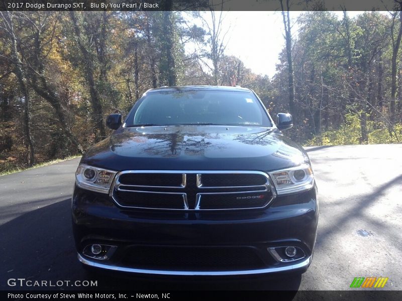Blu By You Pearl / Black 2017 Dodge Durango SXT