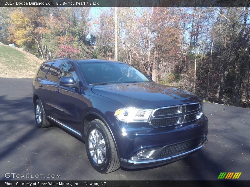 Blu By You Pearl / Black 2017 Dodge Durango SXT