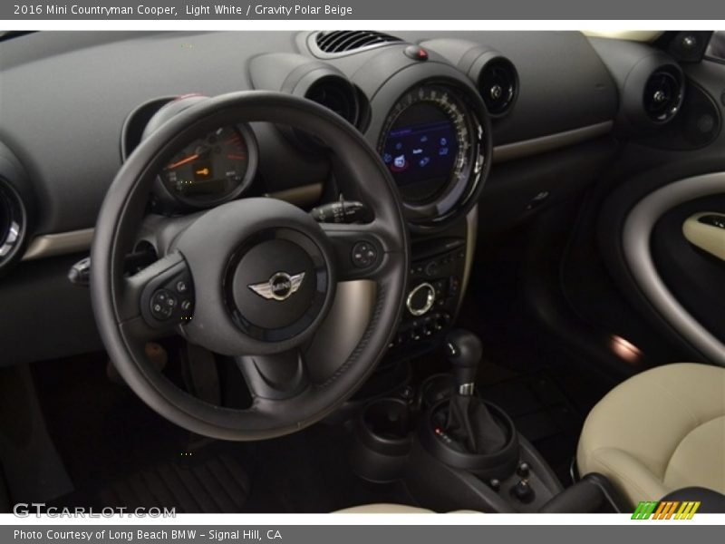 Light White / Gravity Polar Beige 2016 Mini Countryman Cooper