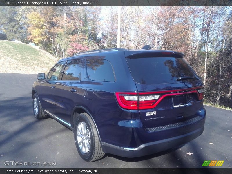 Blu By You Pearl / Black 2017 Dodge Durango SXT