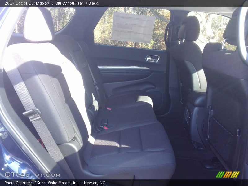 Blu By You Pearl / Black 2017 Dodge Durango SXT