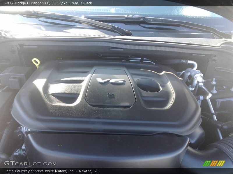 Blu By You Pearl / Black 2017 Dodge Durango SXT