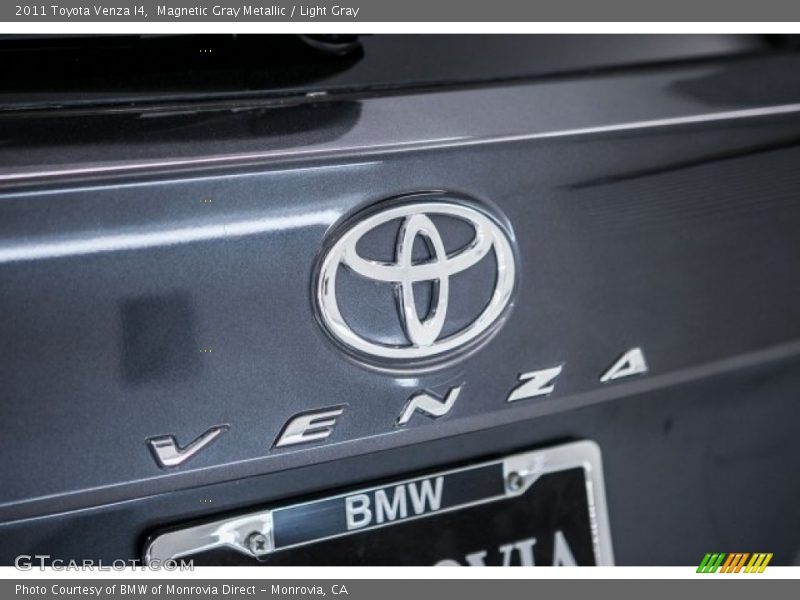 Magnetic Gray Metallic / Light Gray 2011 Toyota Venza I4