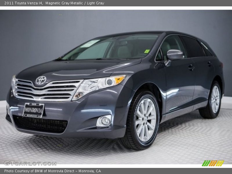 Magnetic Gray Metallic / Light Gray 2011 Toyota Venza I4