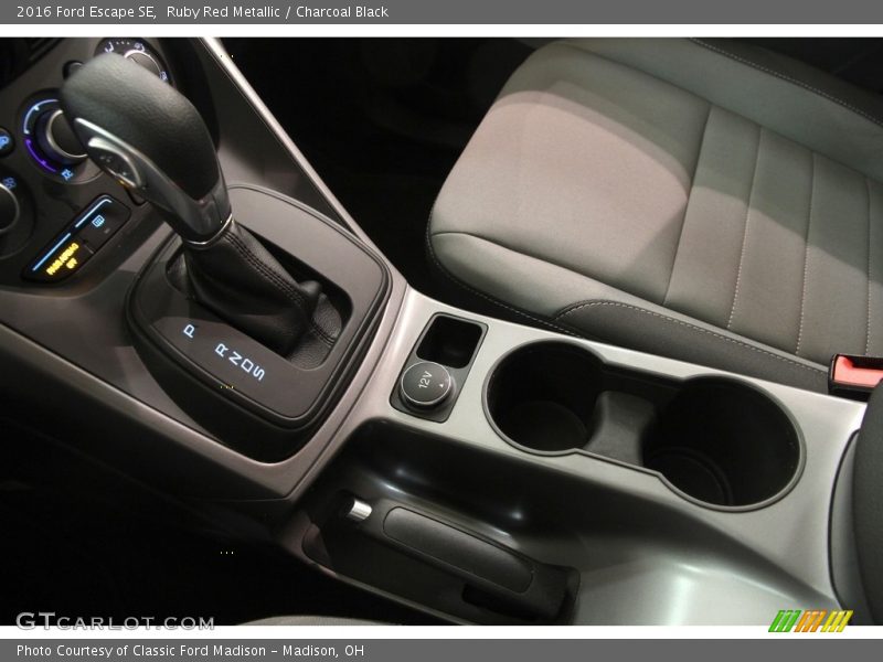 Ruby Red Metallic / Charcoal Black 2016 Ford Escape SE