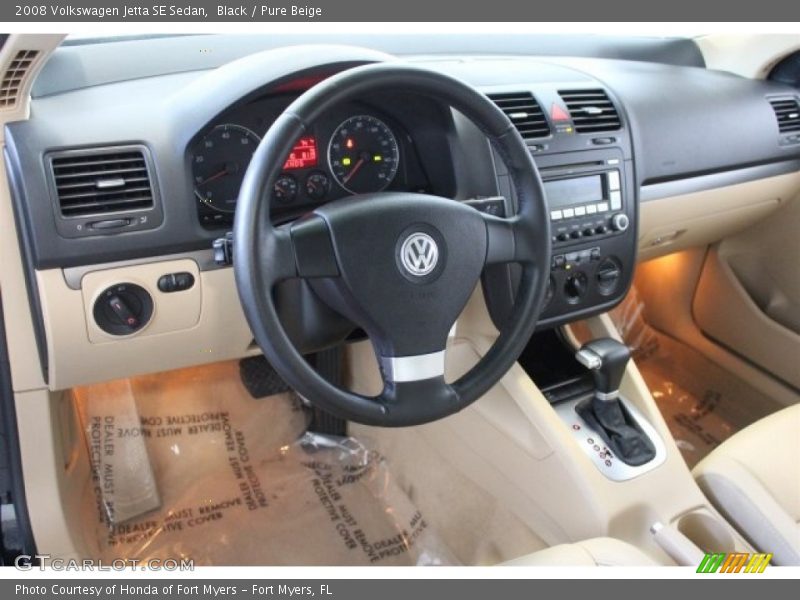 Black / Pure Beige 2008 Volkswagen Jetta SE Sedan