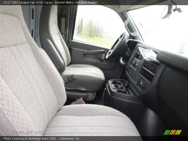 Summit White / Medium Pewter 2017 GMC Savana Van 2500 Cargo