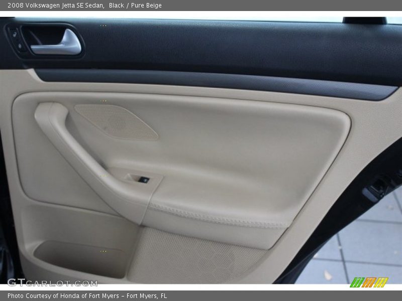 Black / Pure Beige 2008 Volkswagen Jetta SE Sedan