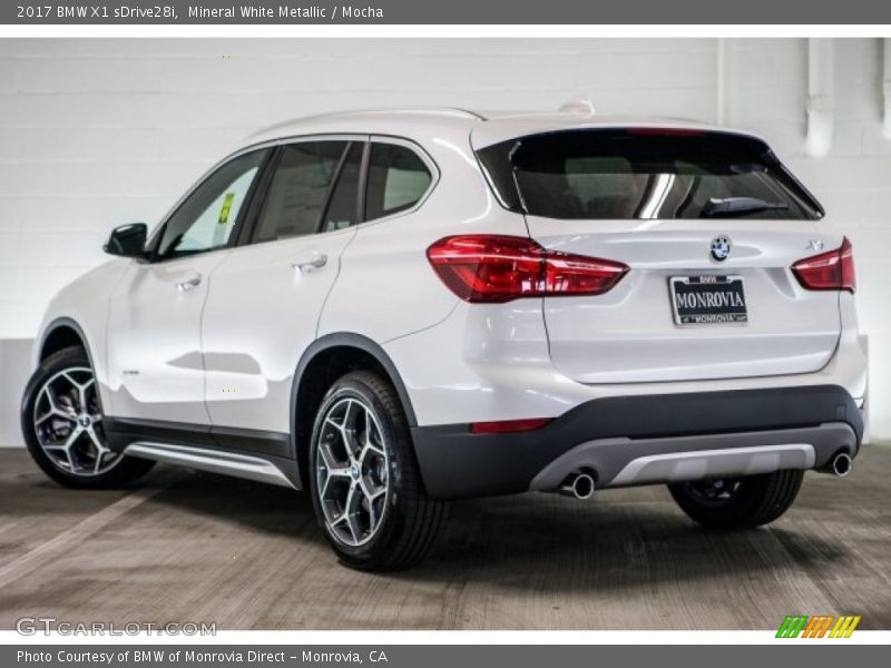 Mineral White Metallic / Mocha 2017 BMW X1 sDrive28i