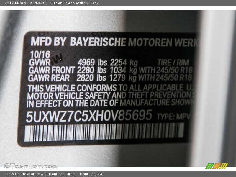 Glacier Silver Metallic / Black 2017 BMW X3 sDrive28i