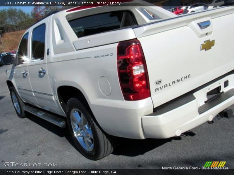 White Diamond Tricoat / Ebony 2013 Chevrolet Avalanche LTZ 4x4