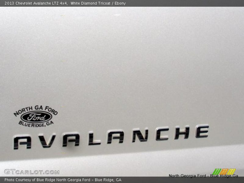 White Diamond Tricoat / Ebony 2013 Chevrolet Avalanche LTZ 4x4