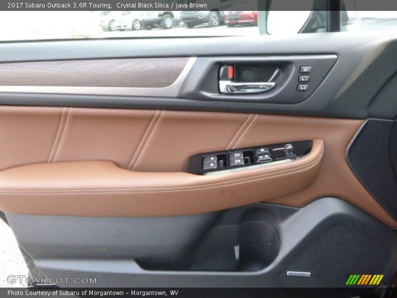 Door Panel of 2017 Outback 3.6R Touring