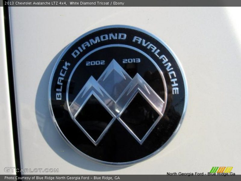 White Diamond Tricoat / Ebony 2013 Chevrolet Avalanche LTZ 4x4