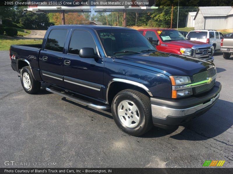 Dark Blue Metallic / Dark Charcoal 2005 Chevrolet Silverado 1500 LS Crew Cab 4x4