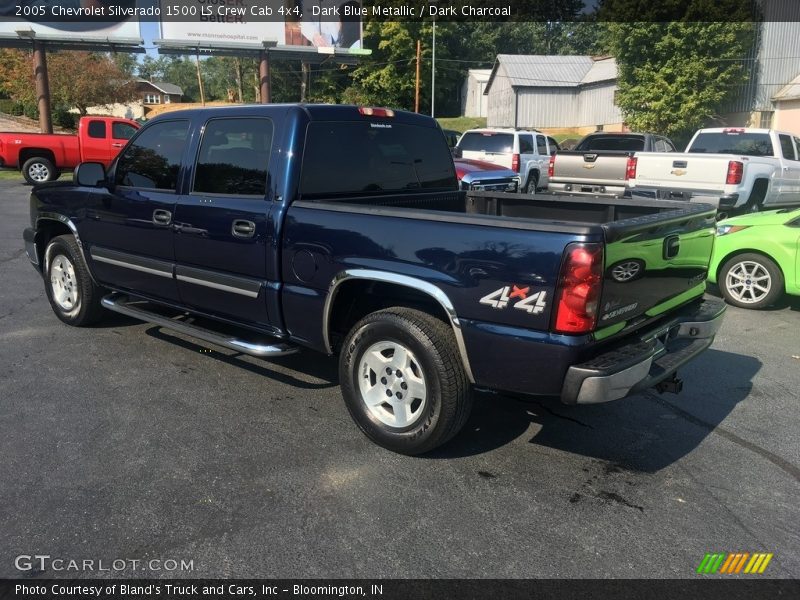Dark Blue Metallic / Dark Charcoal 2005 Chevrolet Silverado 1500 LS Crew Cab 4x4
