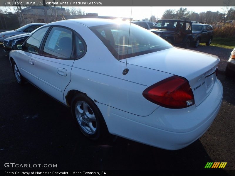 Vibrant White / Medium Graphite 2003 Ford Taurus SES