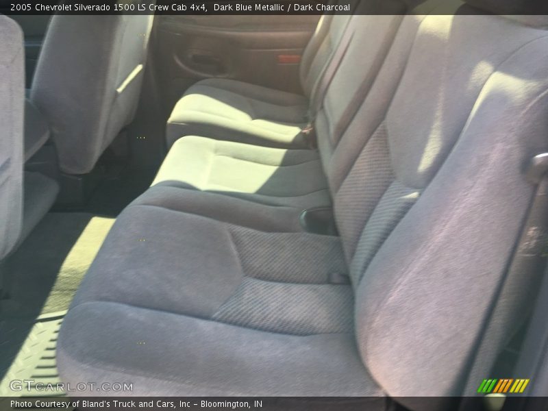 Dark Blue Metallic / Dark Charcoal 2005 Chevrolet Silverado 1500 LS Crew Cab 4x4