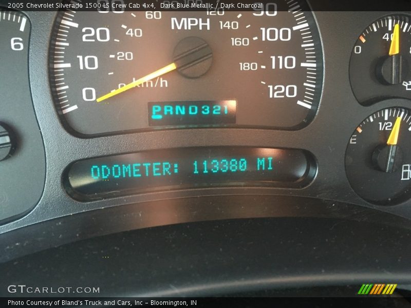 Dark Blue Metallic / Dark Charcoal 2005 Chevrolet Silverado 1500 LS Crew Cab 4x4