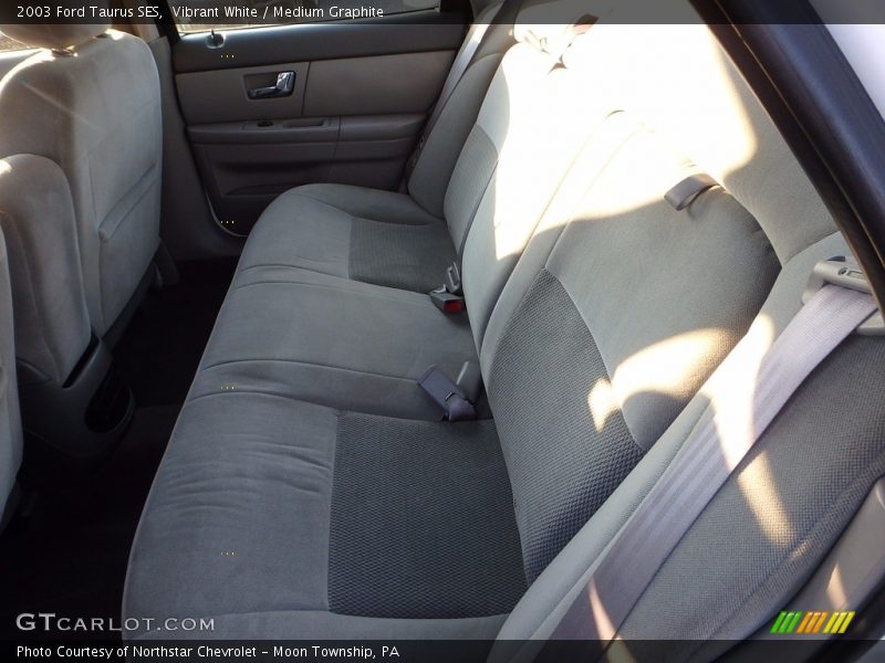 Vibrant White / Medium Graphite 2003 Ford Taurus SES