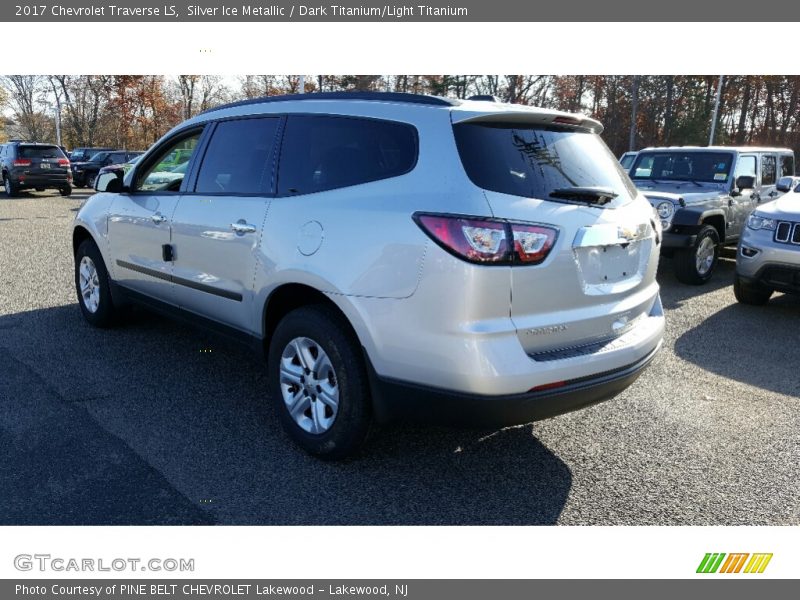 Silver Ice Metallic / Dark Titanium/Light Titanium 2017 Chevrolet Traverse LS