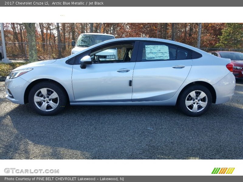 Arctic Blue Metallic / Jet Black 2017 Chevrolet Cruze LS