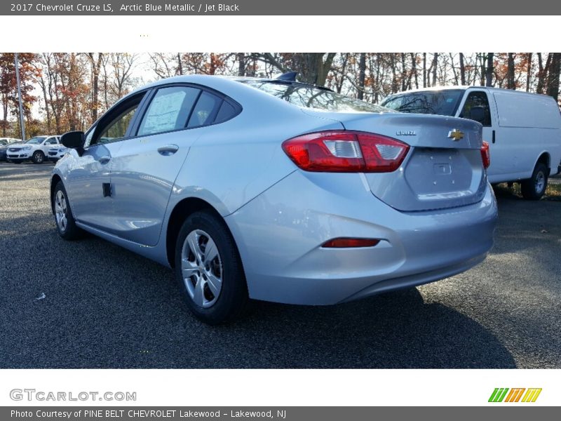 Arctic Blue Metallic / Jet Black 2017 Chevrolet Cruze LS