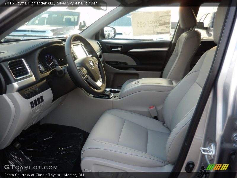 Silver Sky Metallic / Ash 2016 Toyota Highlander XLE