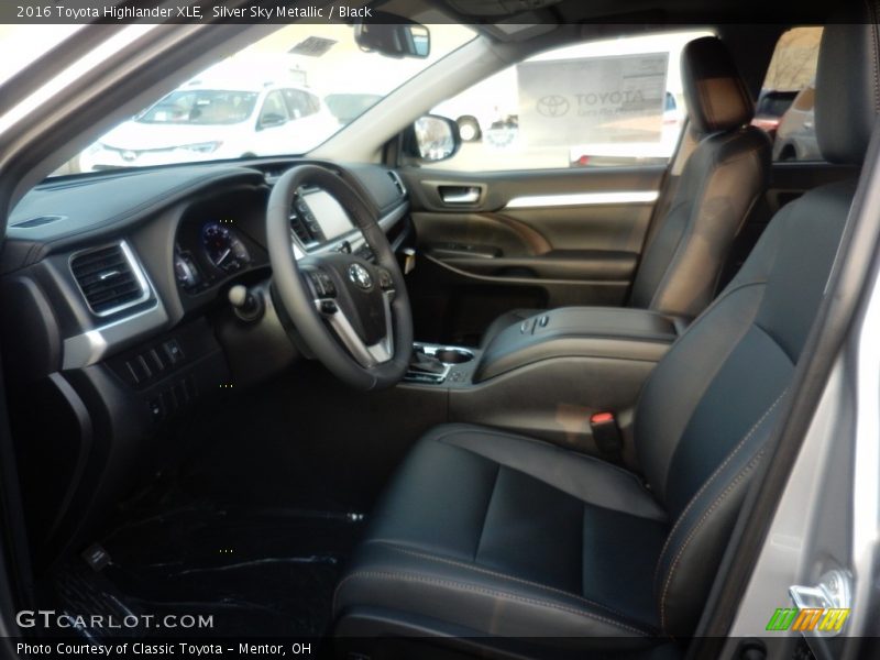 Silver Sky Metallic / Black 2016 Toyota Highlander XLE