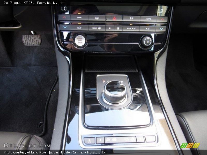 Ebony Black / Jet 2017 Jaguar XE 25t